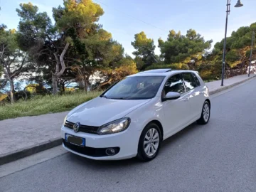 Volkswagen Golf 6 or Similar