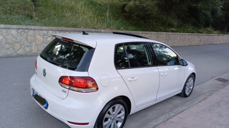 Volkswagen Golf 6 or Similar