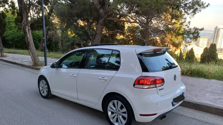 Volkswagen Golf 6 or Similar